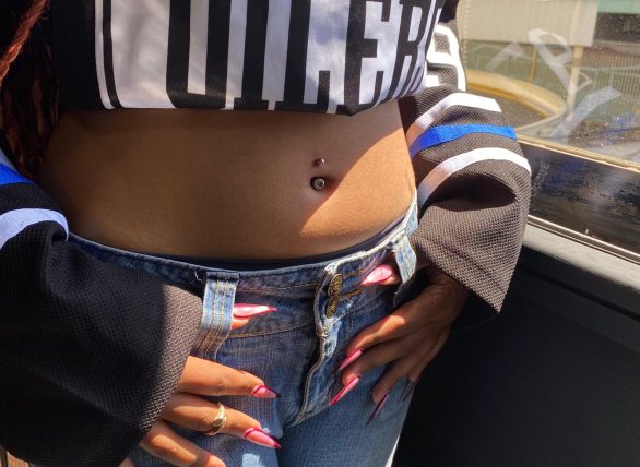 Navel piercing - Tattoo Lust Studio